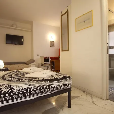 Rouge - 10 Min From Vatican Apartment Rom